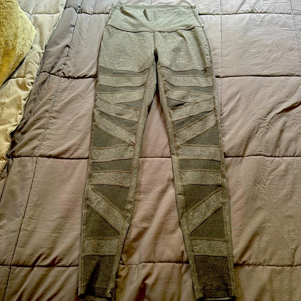 Lululemon High Rise Wunder Under Tech Mesh Bandage Stripe Tights Grey Leggings 6 - Picture 2 of 2
